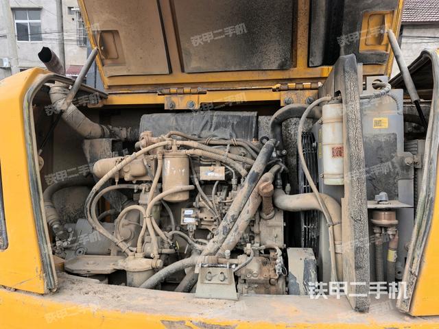 發(fā)動(dòng)機(jī)室(上車部件) 發(fā)動(dòng)機(jī)室(上車部件)