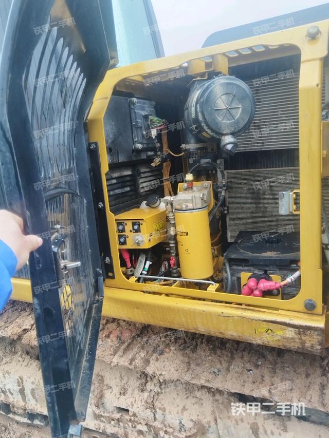 散熱器正面（大件艙室）