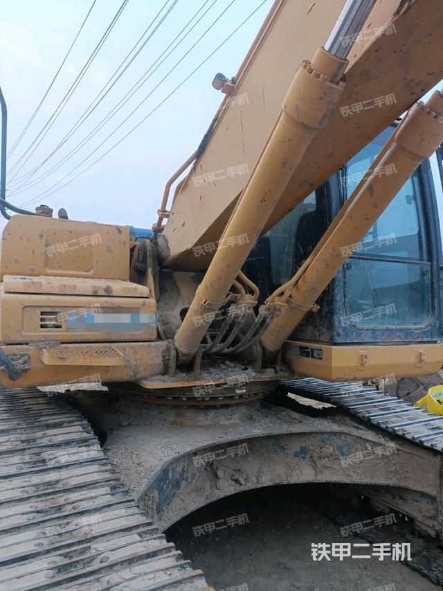 大臂整體?右側(cè)（工作和回轉(zhuǎn)裝置）