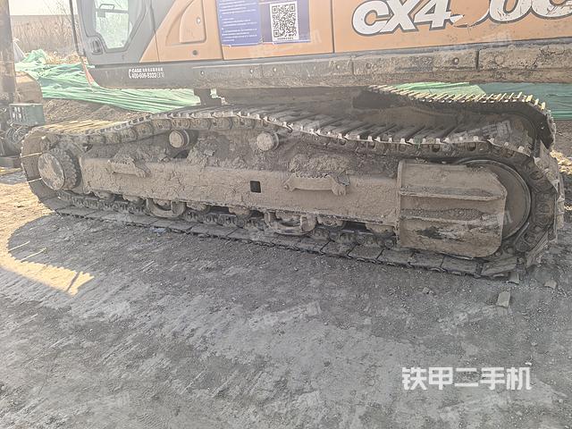 單側履帶整體（整機外觀）