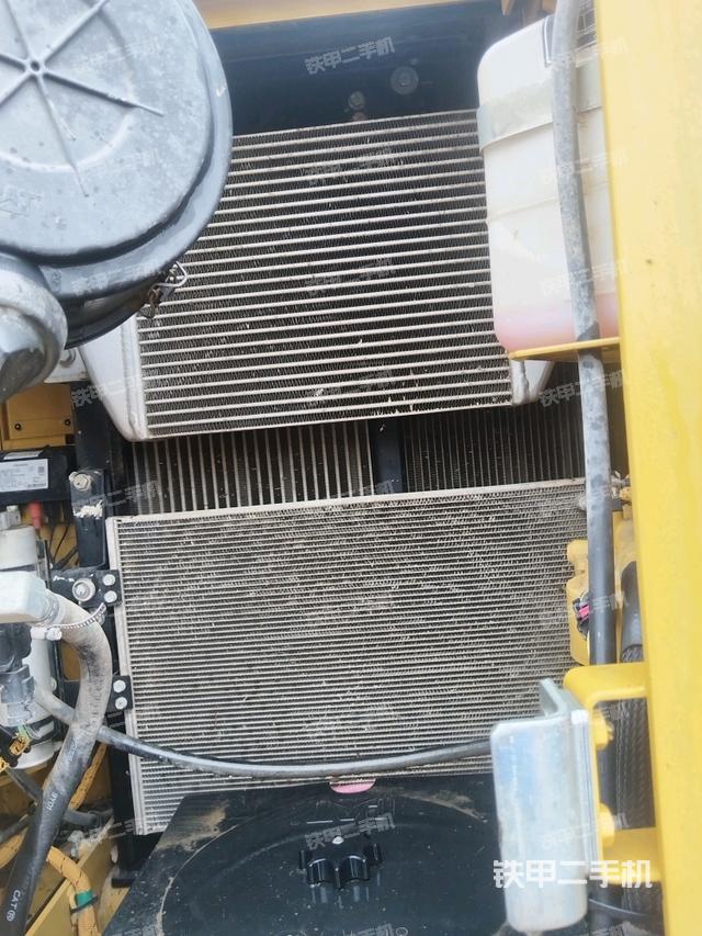 散熱器室(大件艙室) 散熱器室(大件艙室)