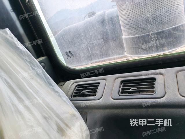 駕駛室左后45度（駕駛室部分）