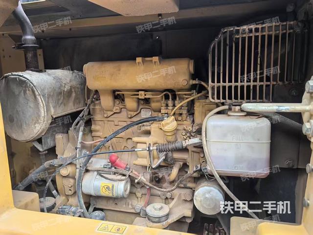 发动机整体俯视（整机外观）