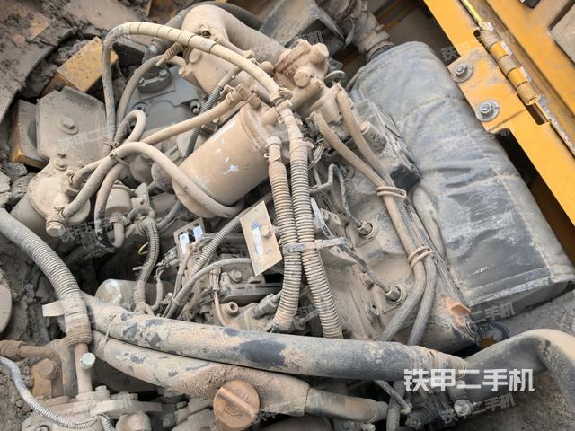 龙工LG6075挖掘机的设备实拍-第39张实拍照片