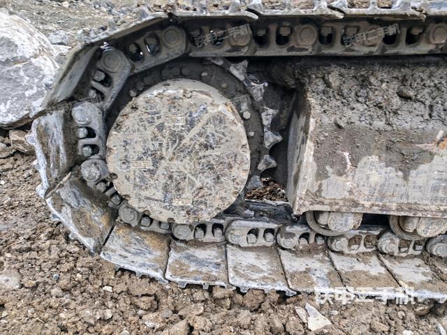 左驅(qū)動(dòng)輪（行走機(jī)構(gòu)）