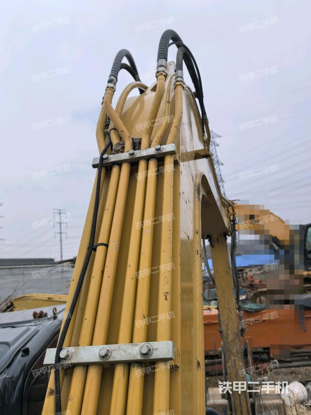 大臂背部俯視（工作和回轉裝置）