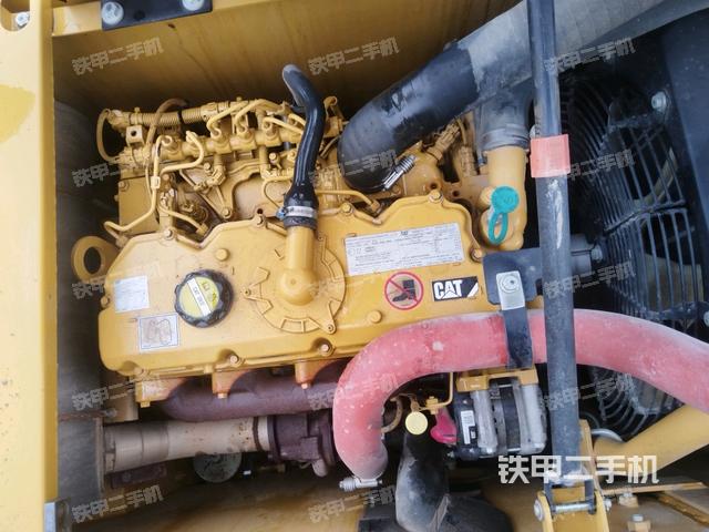 發(fā)動(dòng)機(jī)室(上車部件) 發(fā)動(dòng)機(jī)室(上車部件)
