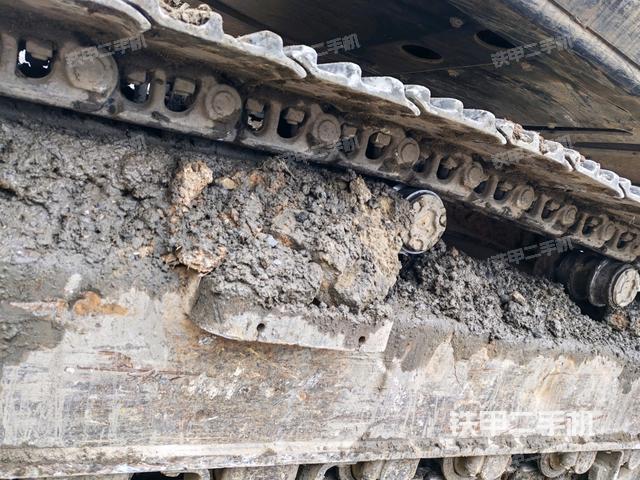 右側(cè)行走馬達(dá)蓋板（行走機(jī)構(gòu)）