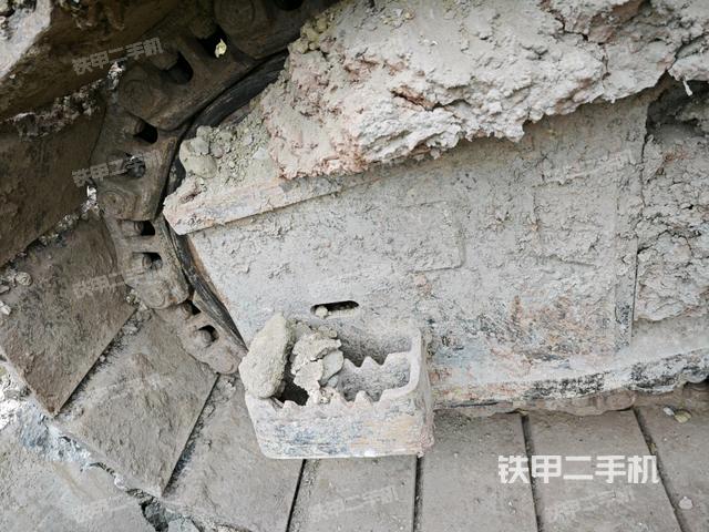 右引導(dǎo)輪/右前輪(行走機構(gòu)) 右引導(dǎo)輪/右前輪(行走機構(gòu))