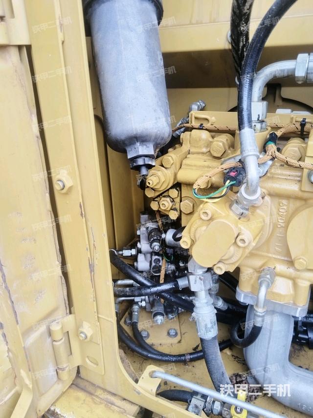 液壓泵斜45?左（大件艙室）