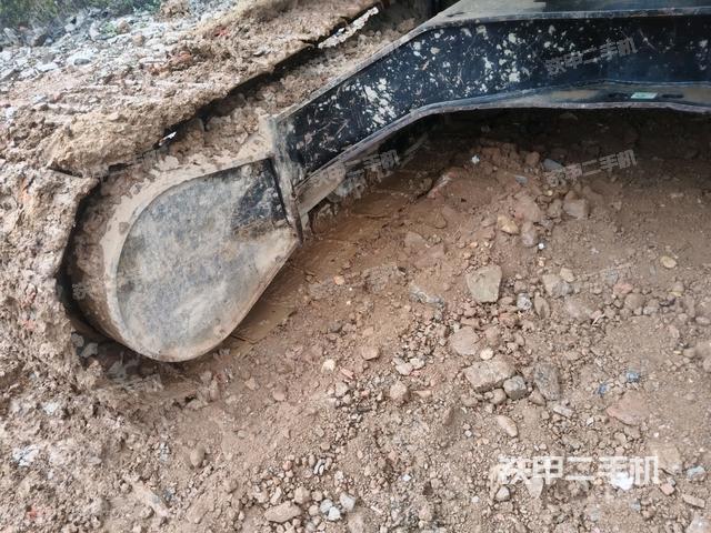 左側(cè)行走馬達(dá)蓋板（行走機(jī)構(gòu)）