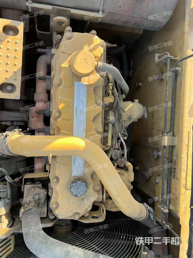 發(fā)動(dòng)機(jī)整體俯視（整機(jī)外觀）