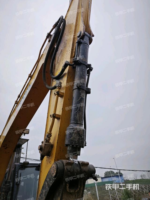 小臂整體右前（工作和回轉(zhuǎn)裝置）