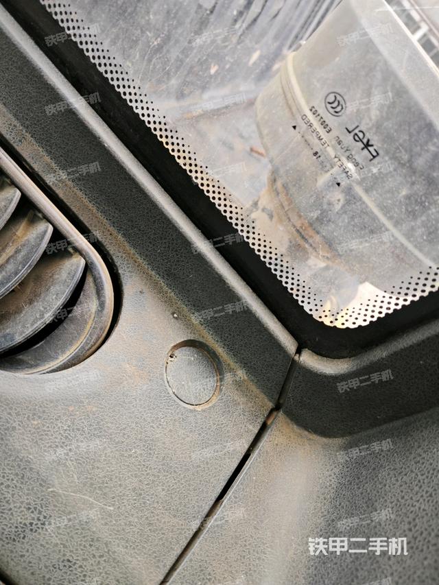 后窗玻璃角標(biāo)（駕駛室部分）