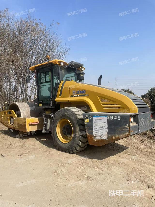 整机右后45°（设备外观及核心部件）