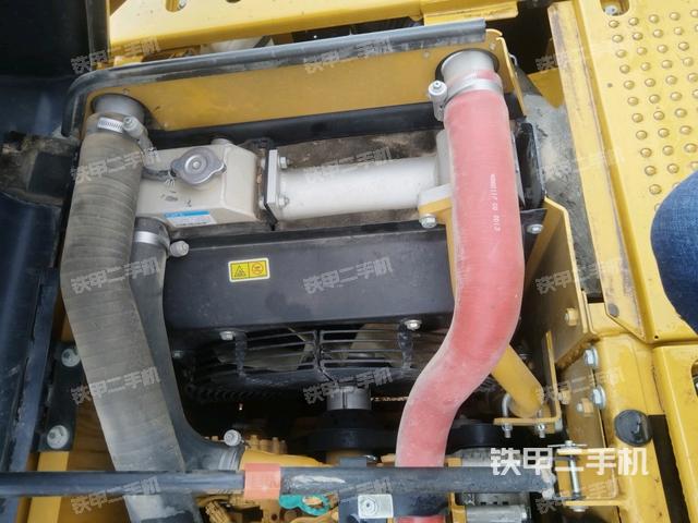 水箱+風(fēng)扇特寫(上車部件) 水箱+風(fēng)扇特寫(上車部件)
