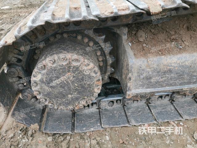 右驅(qū)動(dòng)輪（行走機(jī)構(gòu)）