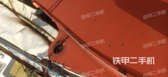 單側(cè)履帶整體(整機(jī)外觀) 單側(cè)履帶整體(整機(jī)外觀)