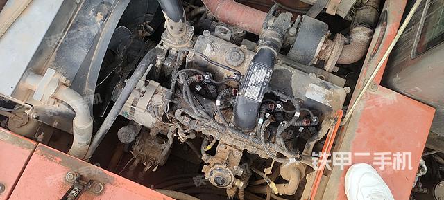 發(fā)動機(jī)整體俯視(整機(jī)外觀) 發(fā)動機(jī)整體俯視(整機(jī)外觀)