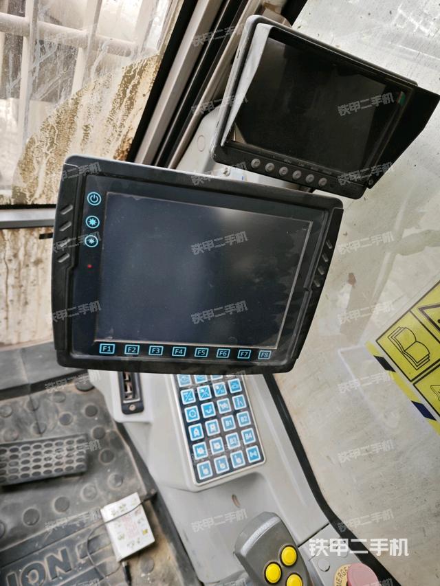 儀表盤(駕駛室/操作室) 儀表盤(駕駛室/操作室)