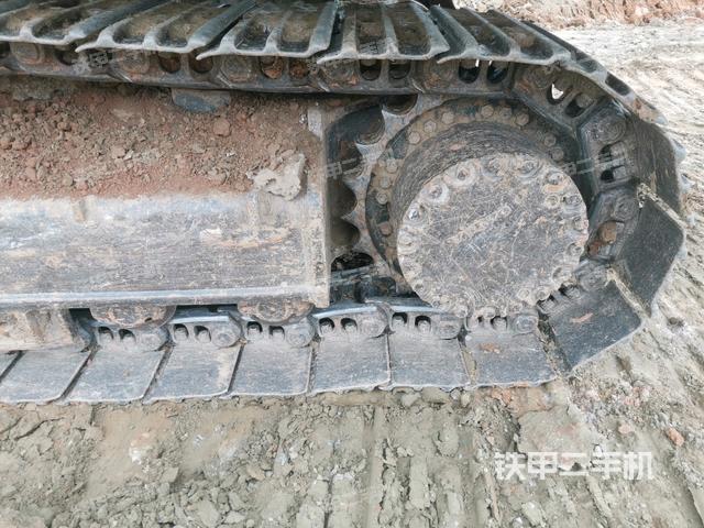 左驅(qū)動(dòng)輪（行走機(jī)構(gòu)）