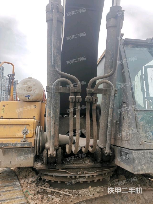 大臂油缸整體?豎拍（工作和回轉(zhuǎn)裝置）