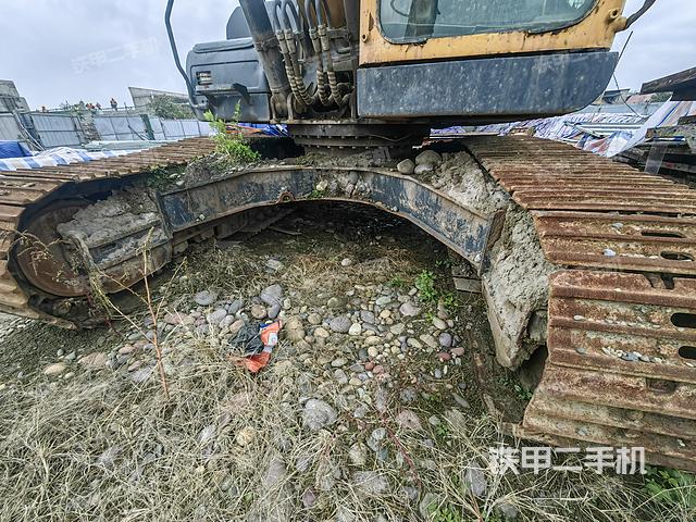 单侧履带整体（整机外观）