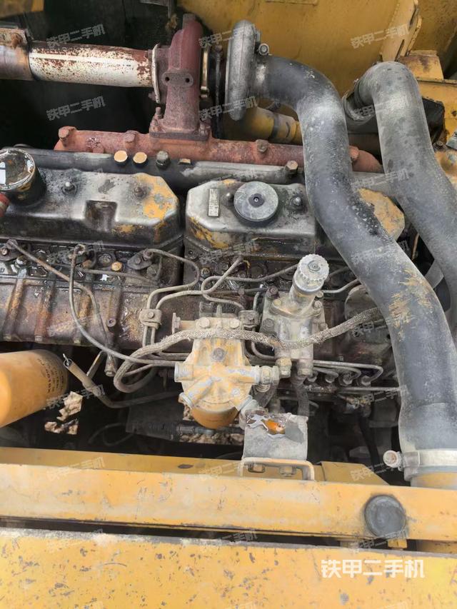 发动机整体俯视（整机外观）