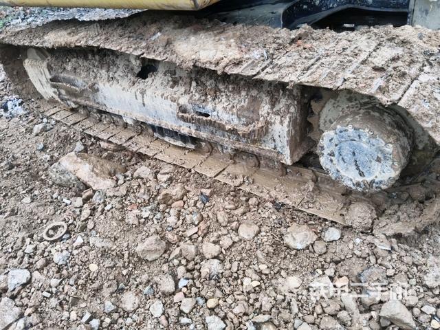 左側(cè)履帶整體?（行走機(jī)構(gòu)）