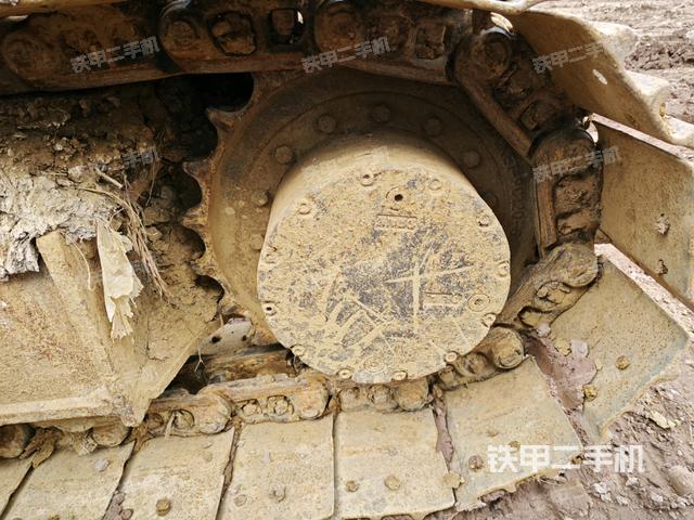 左驅(qū)動(dòng)輪（行走機(jī)構(gòu)）