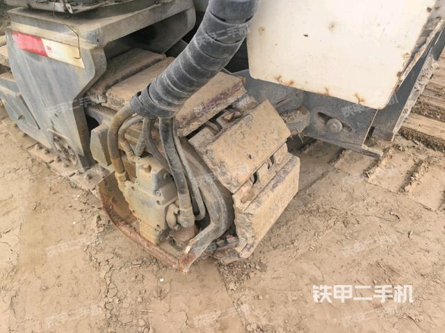 工作裝置4（工作裝置）