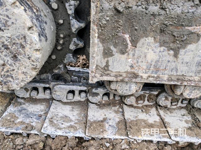 左側(cè)行走馬達(dá)蓋板（行走機(jī)構(gòu)）