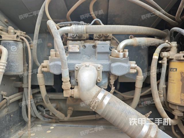 散熱器正面(大件艙室) 散熱器正面(大件艙室)