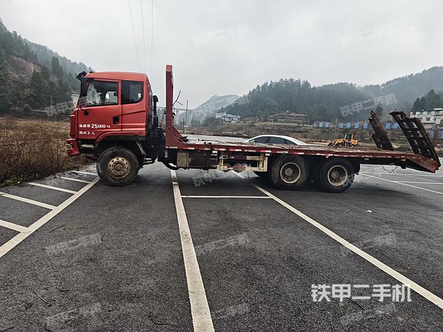 整机右后45°（设备外观及核心部件）