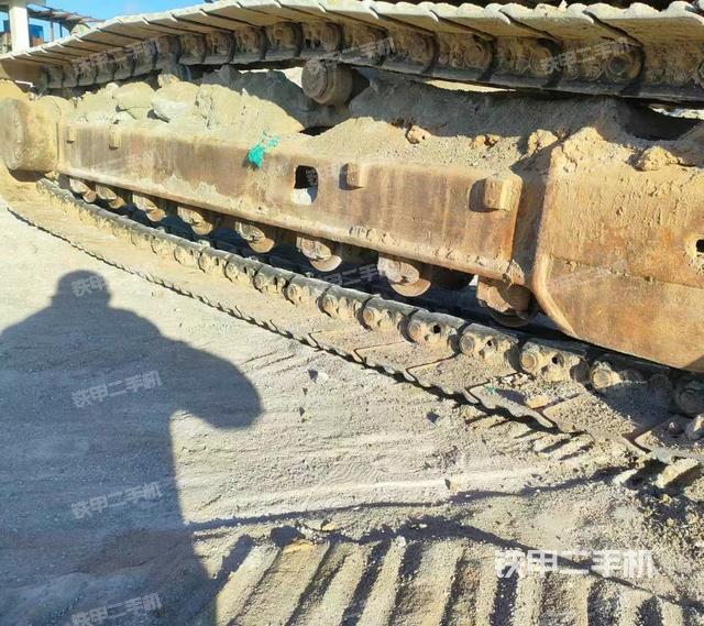 单侧履带整体（整机外观）