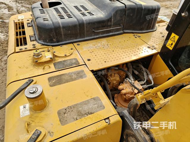 氣門室蓋螺絲特寫（上車部件）