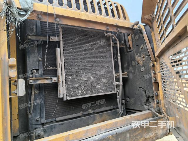 散熱器正面（大件艙室）