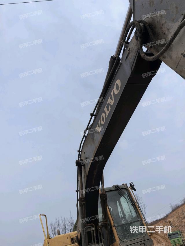 大臂整體?右側(cè)（工作和回轉(zhuǎn)裝置）