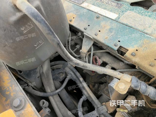 氣門室蓋螺絲特寫（上車部件）