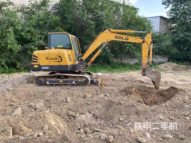 整機右后45°（整機外觀）