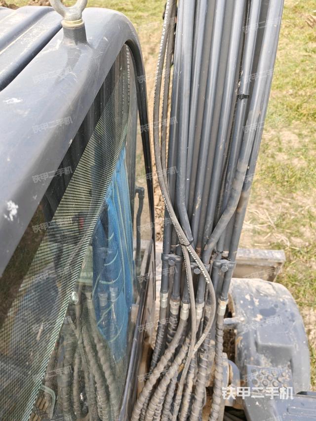 小臂整體右前（工作和回轉裝置）