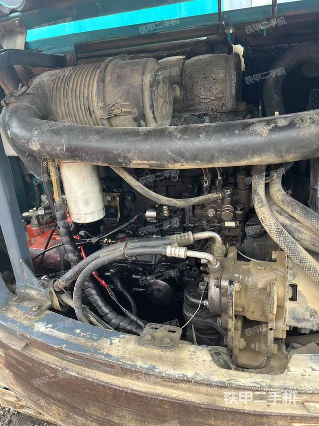 發(fā)動(dòng)機(jī)整體俯視（整機(jī)外觀）