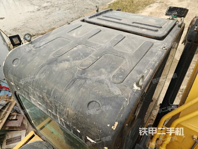 駕駛室頂部俯視（上車部件）