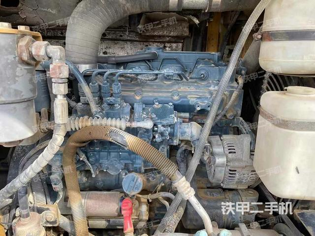 發(fā)動機(jī)整體俯視(整機(jī)外觀) 發(fā)動機(jī)整體俯視(整機(jī)外觀)