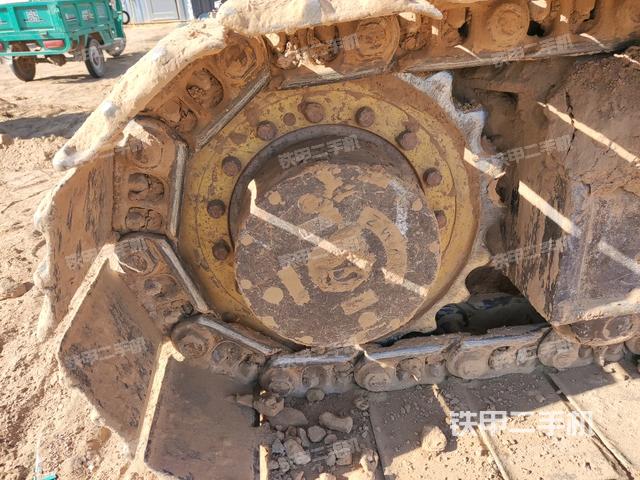 右驅(qū)動(dòng)輪（行走機(jī)構(gòu)）