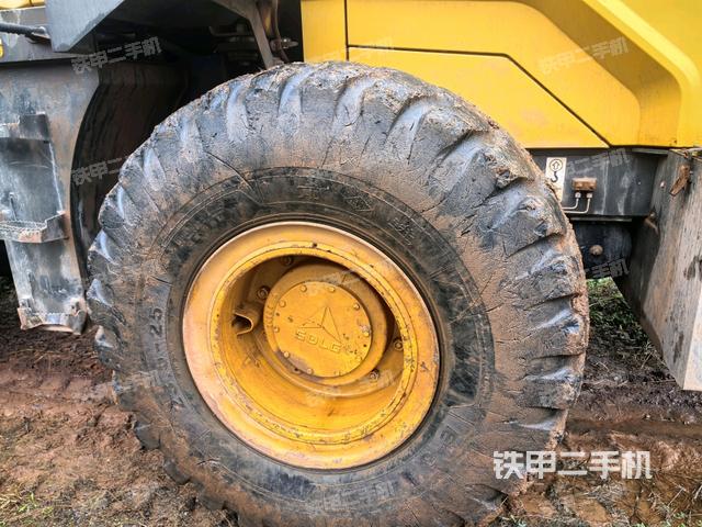 左前輪（行走機構）