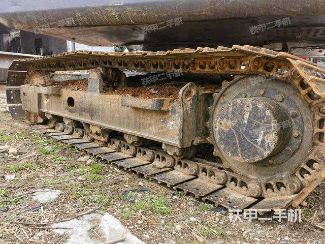 單側(cè)履帶整體（整機(jī)外觀）