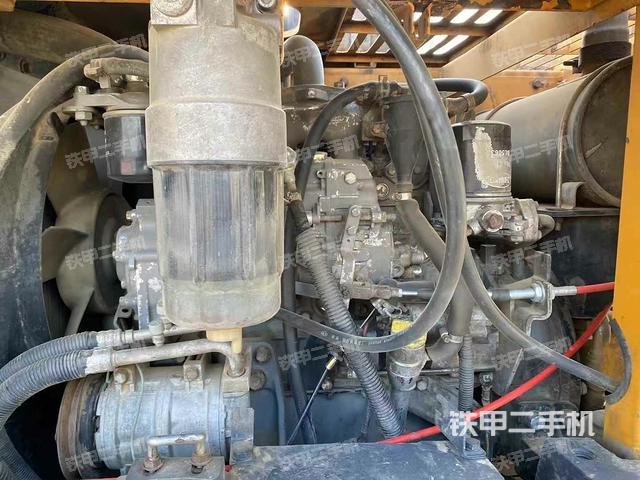 發(fā)動(dòng)機(jī)整體俯視（整機(jī)外觀）