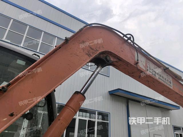 大臂整體?右側(cè)(工作和回轉(zhuǎn)裝置) 大臂整體?右側(cè)(工作和回轉(zhuǎn)裝置)