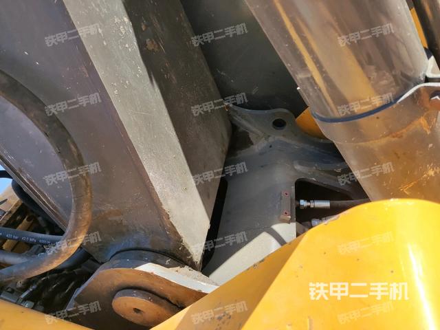 大臂根部?斜視（工作和回轉(zhuǎn)裝置）